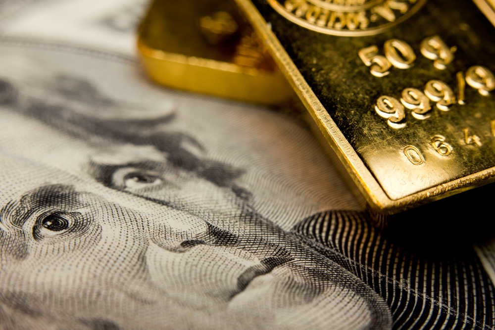 Trump’s Trade Truce Clobbers Gold Price in Biggest 1-Day Drop Since 2018