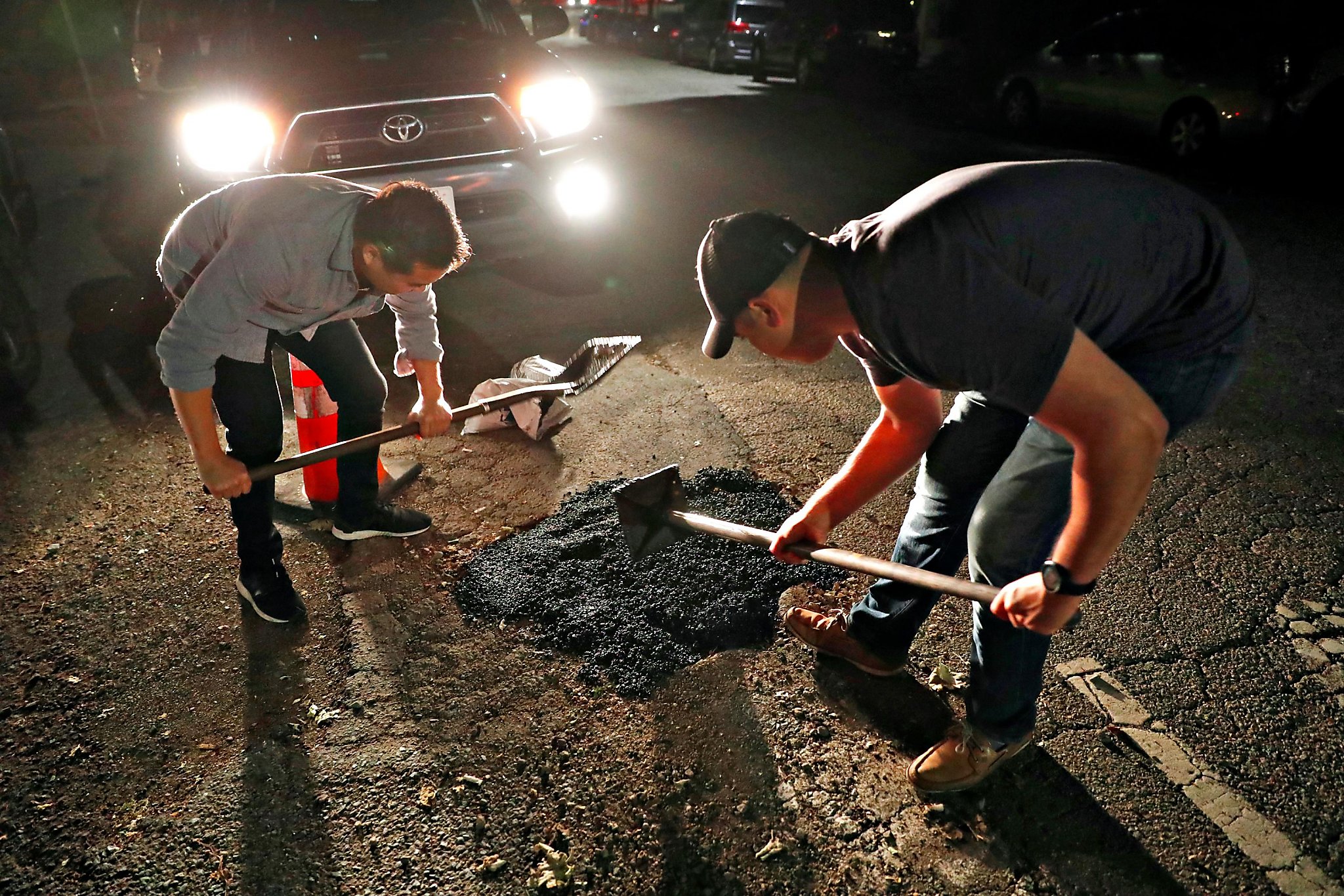 Oakland’s Pothole Vigilantes address gaping problem, one road crater at a time