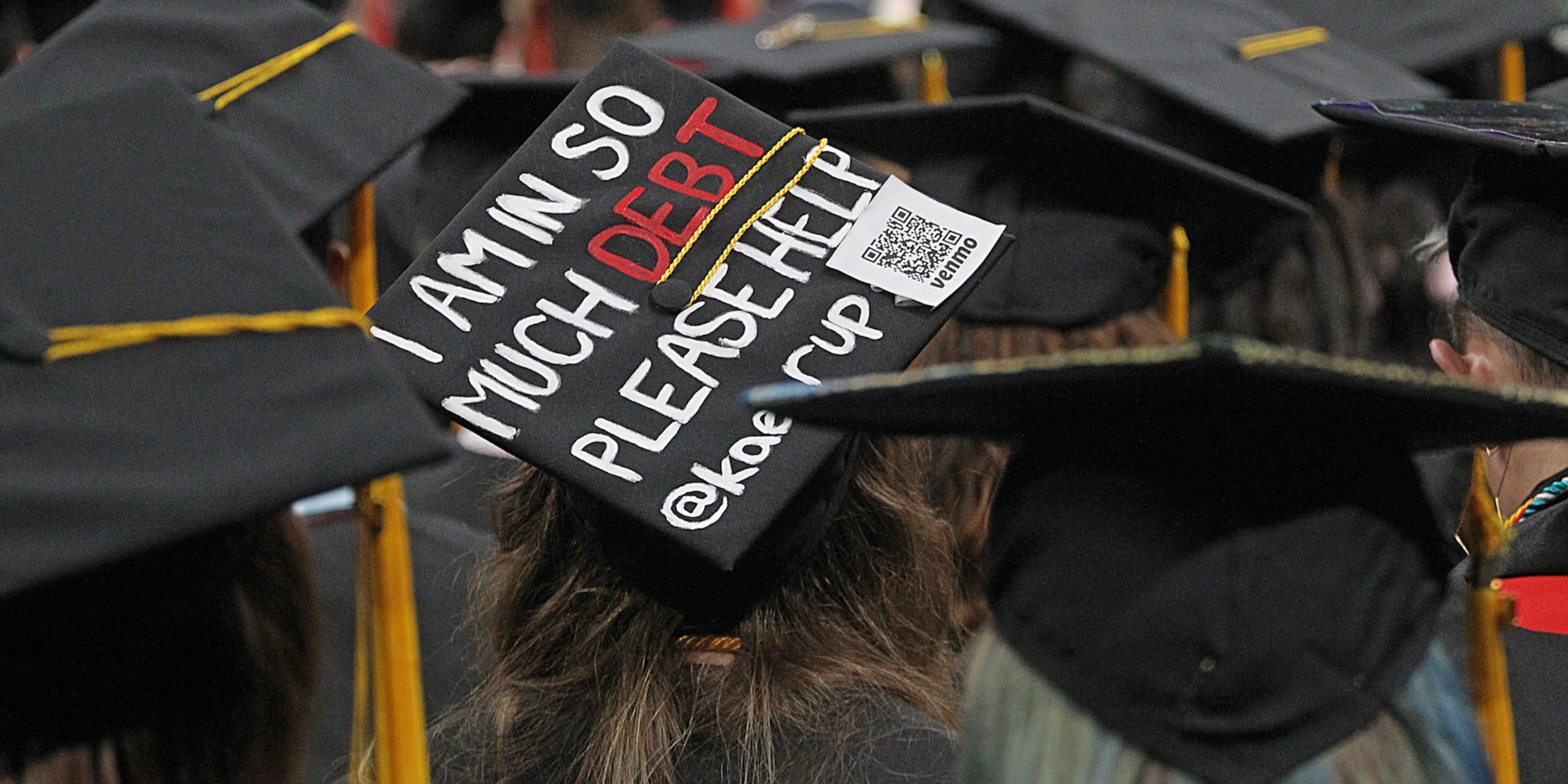 10 mind-blowing facts that show just how dire the student loan crisis in America is