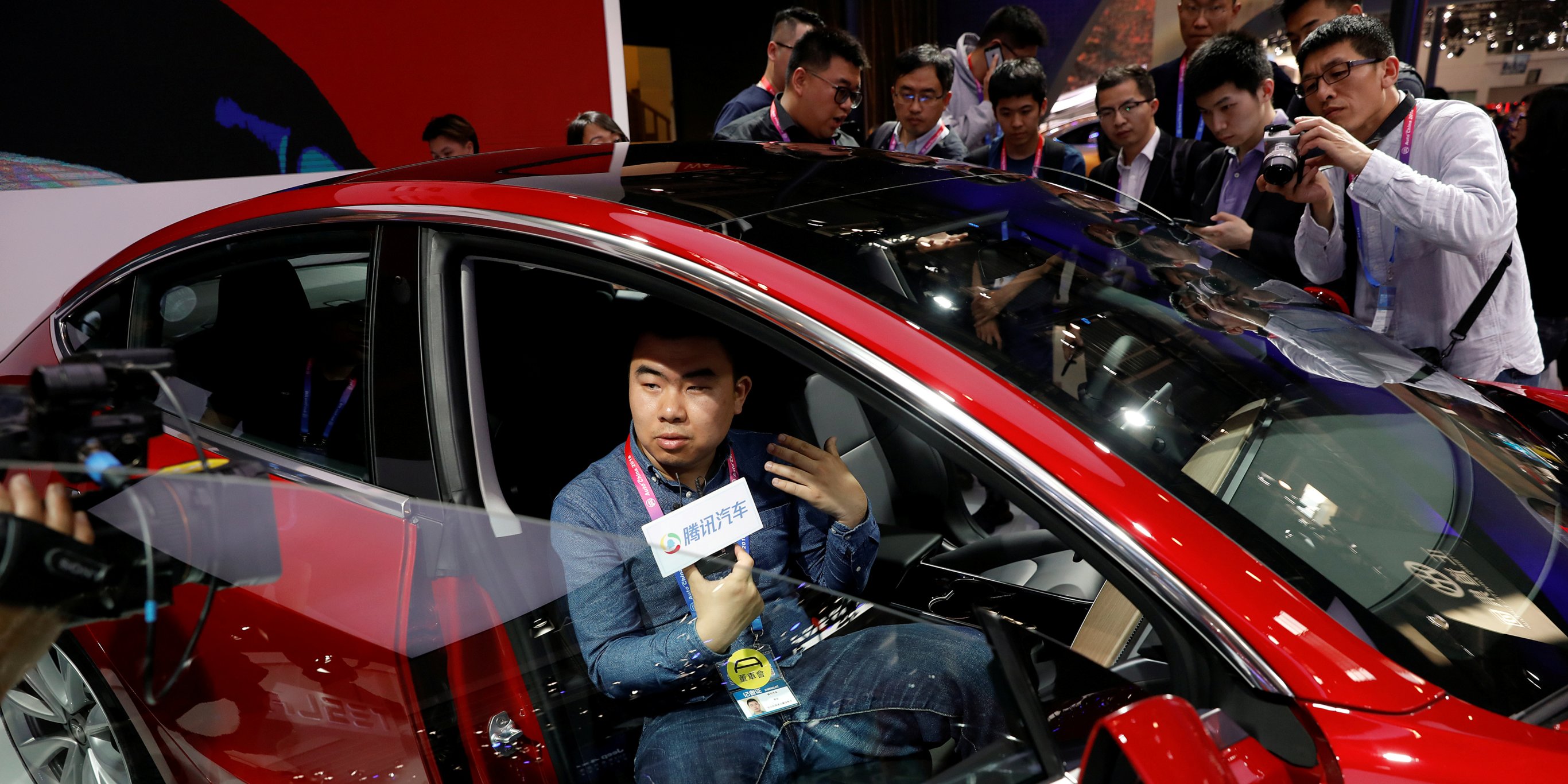 Tesla says it delivered a ‘record’ 95,200 cars in the first quarter