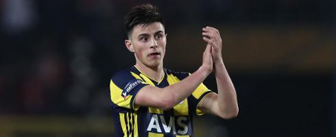 Napoli eye up Elmas