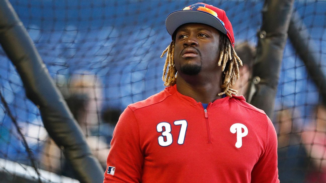 Charges dropped against Phillies’ Herrera