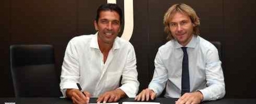 OFFICIAL: Buffon back at Juve