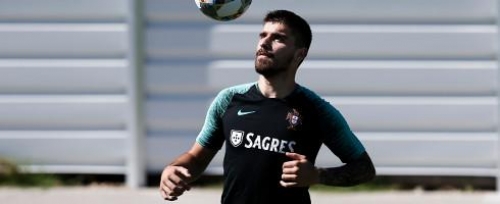 Andre Silva in Ruben Neves swap?
