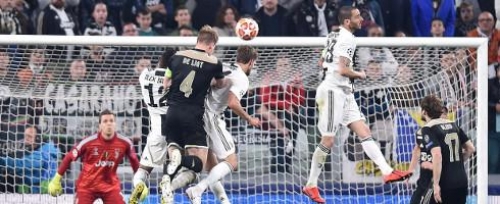 Report: Sarri talks Juve with De Ligt