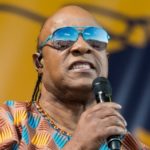 Stevie Wonder taking a break from performing to undergo kidney transplant