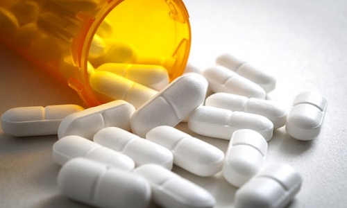 Prescription rates for a painkiller linked to suicide TRIPLED as doctors received more kickbacks – Daily Mail