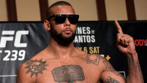 Santos fought with torn ACL, MCL, PCL, meniscus
