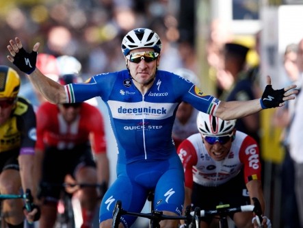Tour de France 2019 result: Elia Viviani edges stage four sprint in Nancy as Julian Alaphilippe keeps yellow