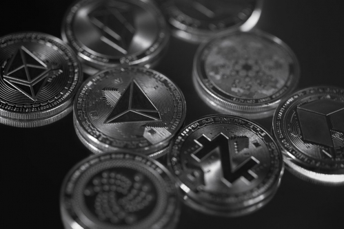 Popular Crypto Trader Expects Altcoins to Rally by a Whopping 50 Percent