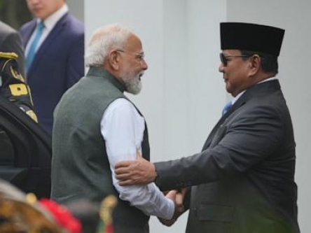 Indonesia’s Prabowo and India’s Modi meet to discuss expanding economic and defense ties