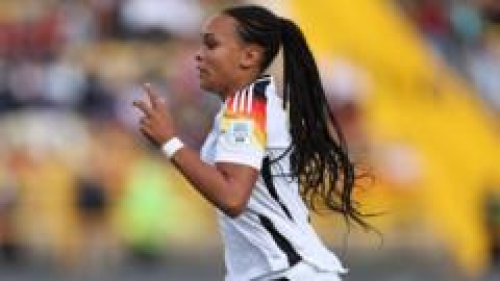 Arsenal sign Germany forward Baum from RB Leipzig