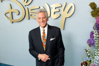 New York anchor Bill Ritter announces Alzheimer’s diagnosis during his final Eyewitness News broadcast