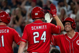 Schmitt goes in-depth on diving catch & changes to college athletics on ‘Ruthless’