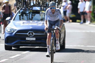 Tour de France: Tom Pidcock perd un équipier
