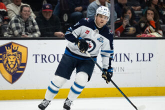 Jets sign Cole Perfetti to five-year, $30-million extension to avoid arbitration
