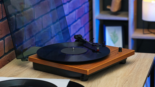 5 Of The Best Modern Turntables You Can Buy
