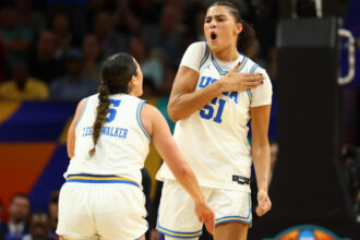 Lauren Betts wins ESPY for Best Women’s College Athlete