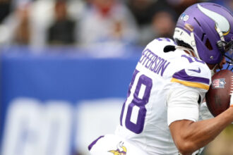 The 10 Best Vikings Players | Our Writers Cast Ballots