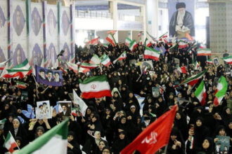 Iranian regime critic warns Trump deal could be ‘lifeline’ for regime, claims people are ‘nervous’