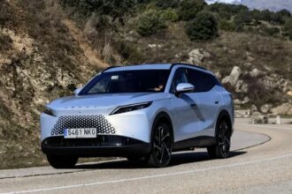Fabricar o no en España: la decisión de las marcas chinas para que sus coches sean hasta 5.000 euros más baratos