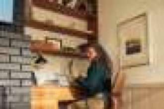 Hybrid work blurs the line between work and home—here’s how couples can set boundaries
