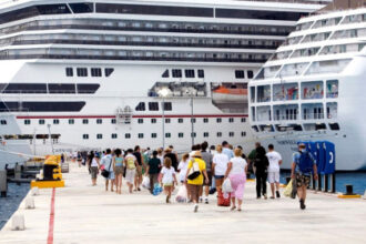 Cruise ship outbreaks fail to scare off travelers ahead of busy summer season