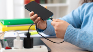 How To Charge Your Phone Without Carrying A Charger