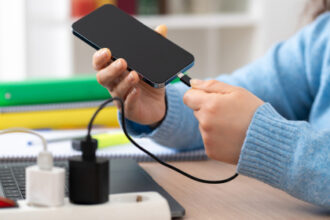 How To Charge Your Phone Without Carrying A Charger