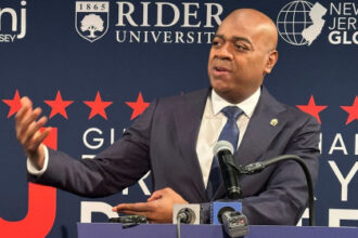 Big city Democrat mayor arrested at ICE protest faces voters in re-election bid