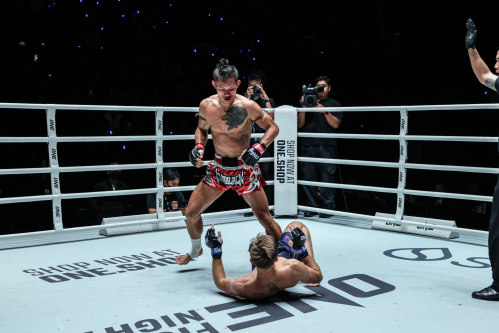 Suablack recalls wild comeback finish of Stephen Irvine: ‘Finish him with an elbow’