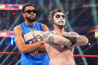 Knicks stars provide back up for WWE favorites in electric Saturday Night’s Main Event at MSG