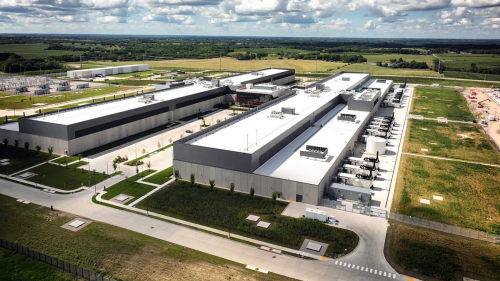 Data Centers Are Boosting Regional Economy as Consumer Spending Lags, St. Louis Fed Says