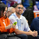 Klay Thompson fan interaction sparks rumors of Golden State Warriors reunion