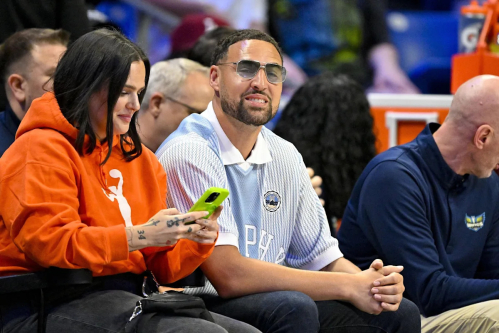 Klay Thompson fan interaction sparks rumors of Golden State Warriors reunion