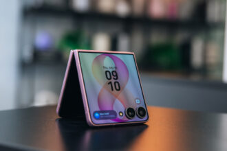 Samsung’s Galaxy Z Flip 8 Gets the Cover Screen Right — for a Price