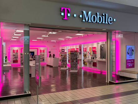 T-Mobile (TMUS) Stock Slides 4% — Why the Earnings Beat Wasn’t Enough