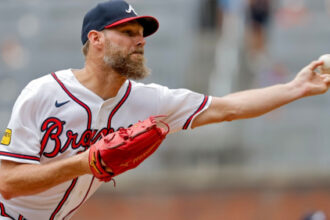 Chris Sale strikes out 11, Braves hit four home runs to edge Padres