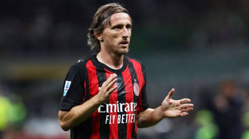 Modric signs new AC Milan deal