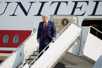Trump explains why he’s flying old Air Force One back to DC