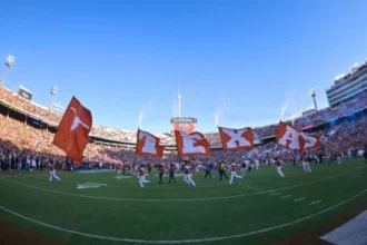 Five-star Texas CB commit makes surprising reclassification decision ahead of 2026