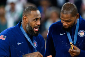 “Debate Me”: Kevin Durant Defends LeBron James as 76ers Announcement Triggers Fan Backlash