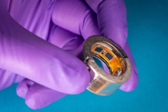 A New Smart Ring Uses Finger Sweat to Track Health