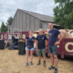 Une solide équipe pour trier les déchets du festival tournaisien : “C’est peut-être plus sympa d’être derrière le bar mais c’est important de le faire”