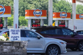Americans’ confidence in US economy falls as Iran conflict sends gas prices higher