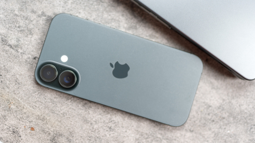 What Is The Fastest Charging Speed For An iPhone 17?
