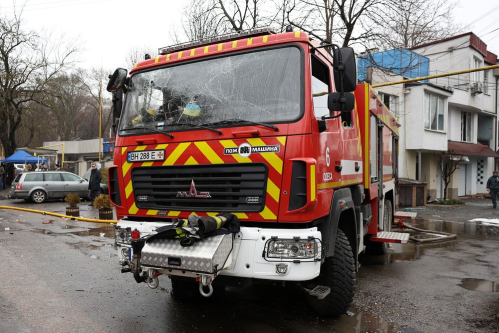 Ukraina skickar brandmän till Frankrike
