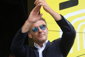 Emmanuel Macron s’est invité à la lutte contre le projet de privatisation de la Coupe du monde de la FIFA