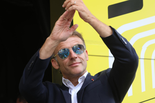 Emmanuel Macron s’est invité à la lutte contre le projet de privatisation de la Coupe du monde de la FIFA