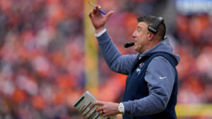 Mike Vrabel untouched by Dianna Russini scandal at first press conference of Patriots training camp